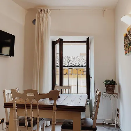 Lo Scalino Apartamento *